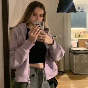 Meet your Posher, Ally